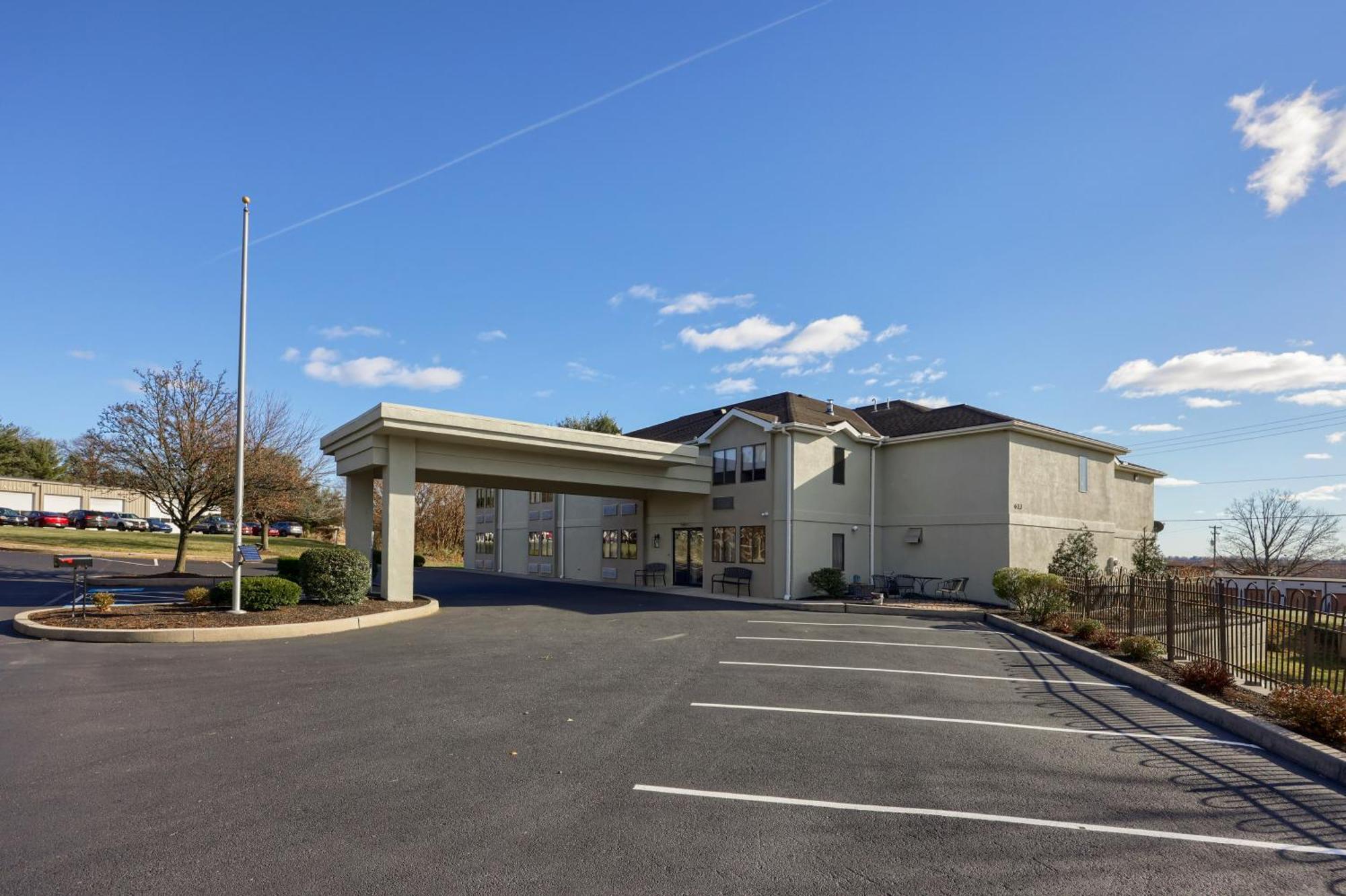 Lititz Pointe Inn And Suites Exterior photo